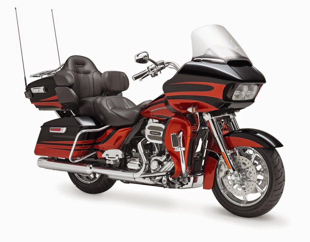 Picture of: Harley-Davidson CVO Road Glide Ultra FLTRUSE Owner’s Manual